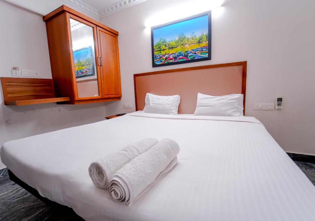 Luxe Vue - Premium Hotel Thiruvananthapuram Kültér fotó